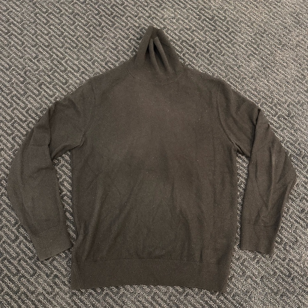 Club Monaco Men’s Cashmere Black Sweater Turtleneck in Large